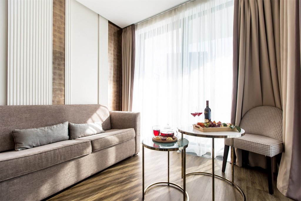 2 rooms Deluxe room with balcony Luchezarniy Resort