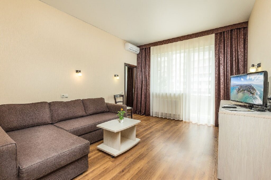 2 Bedrooms Comfort Quadruple room with balcony Hotel Dyuny Dzhemete