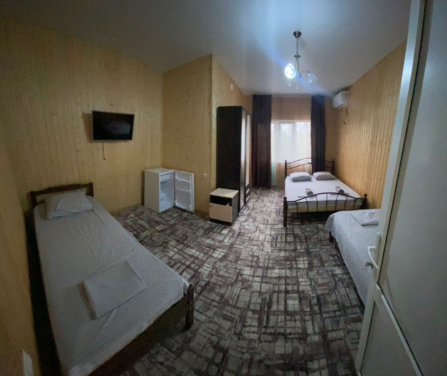 Classique quadruple chambre Hotel Oniks