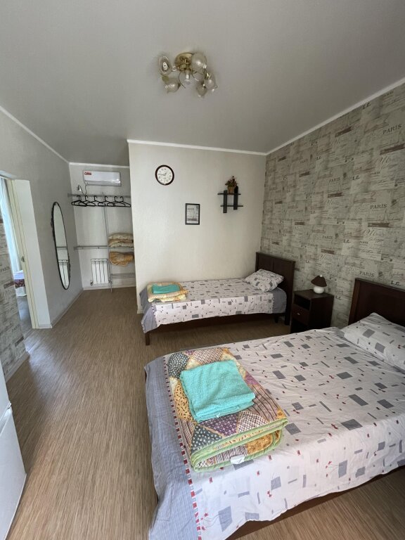 Habitación familiar Estándar 2 dormitorios Na Lazurnoy Guest House