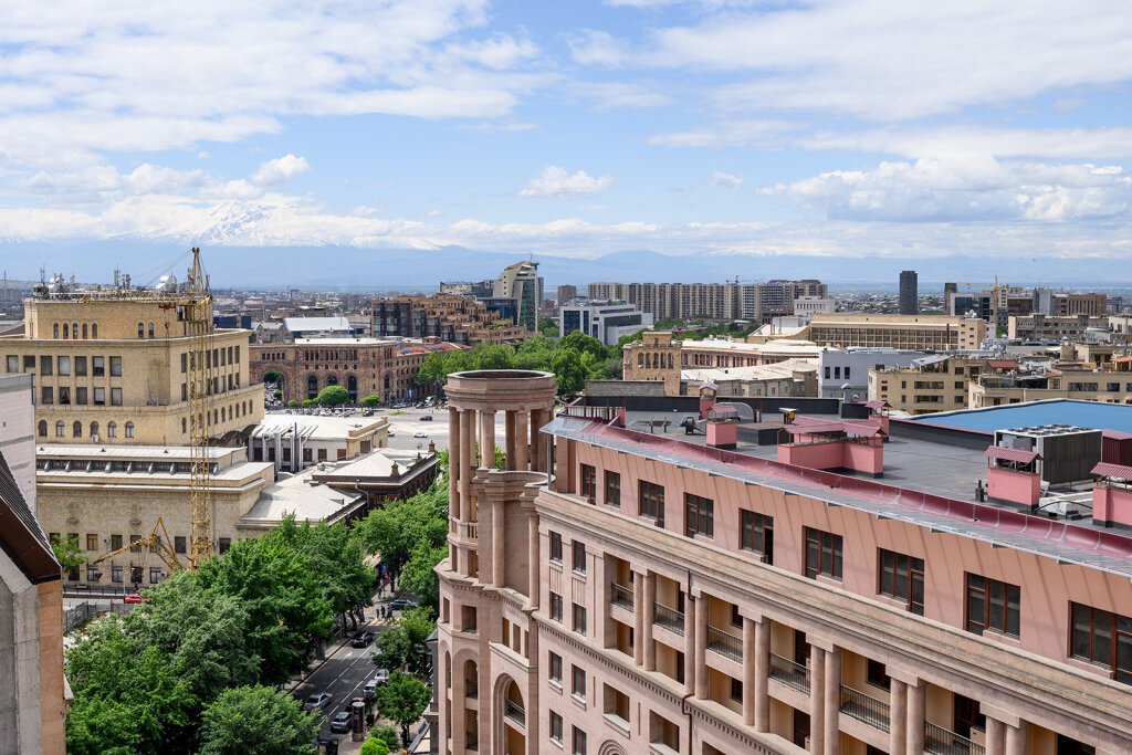 Люкс Superior с красивым видом из окна Hilltop North Avenue by Stellar Hotels, Yerevan