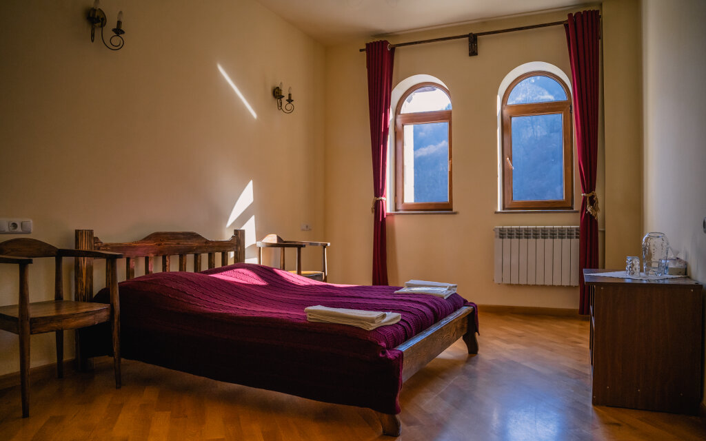 Четырёхместный номер Standard с 2 комнатами с красивым видом из окна Vanatun Monastery Stay