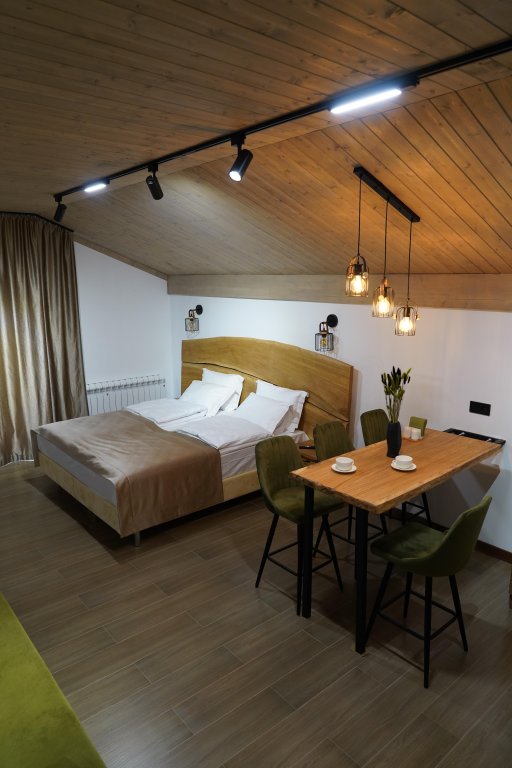 Doppel Junior-Suite mit Balkon und mit Blick Alpine House Terskol Guest house