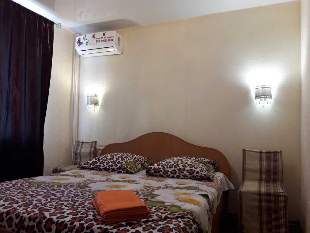 Standard Double room with balcony and with view Dobroe Zhile Apartments