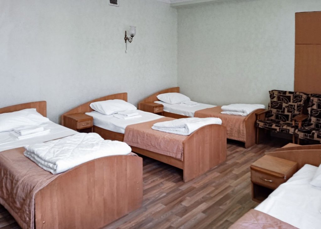 Кровать в общем номере Отель Smart Hotel KDO Воронеж
