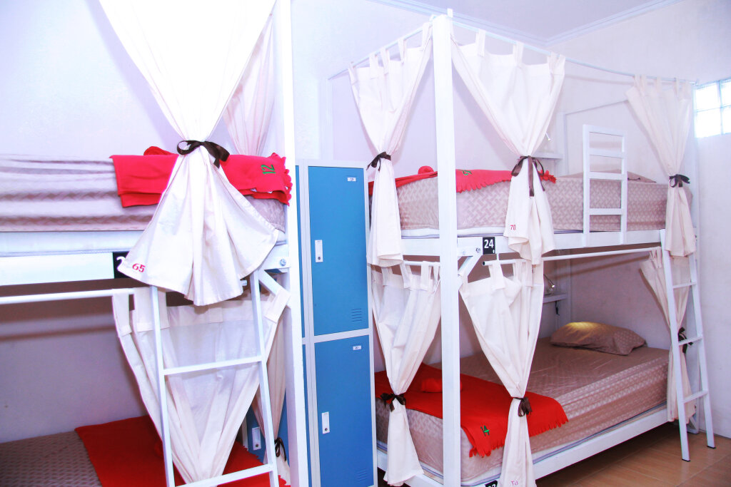 Кровать в общем номере (женский номер) Otu Hostel By Ostic