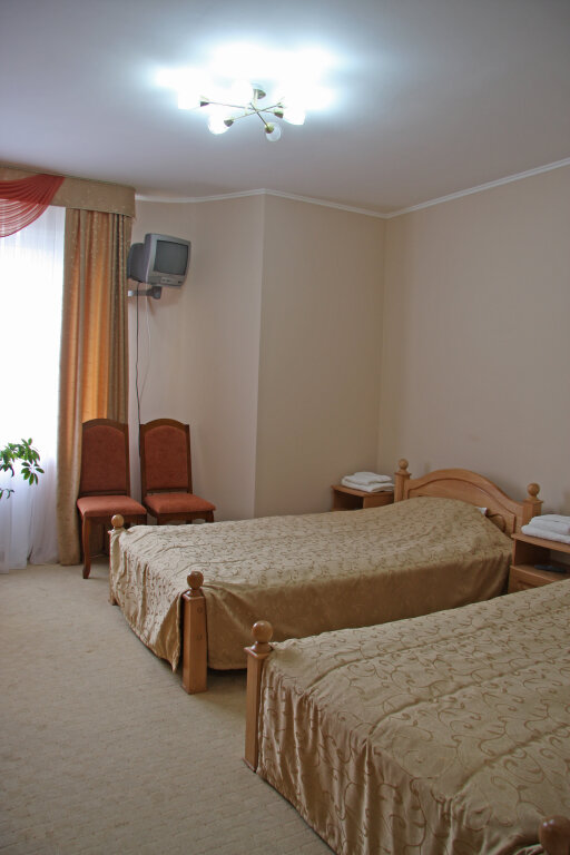 Standard quadruple chambre avec balcon et Avec vue Natal'ya Hotel