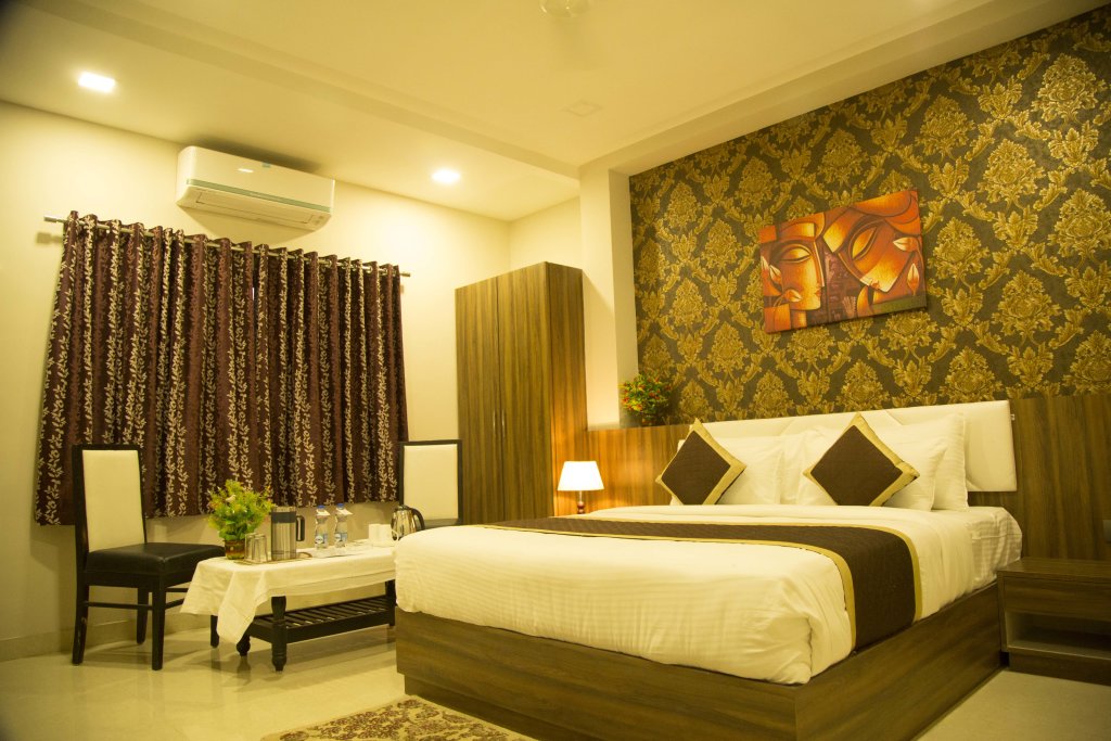 Superior room Elegance Villa by sky stays Hotel