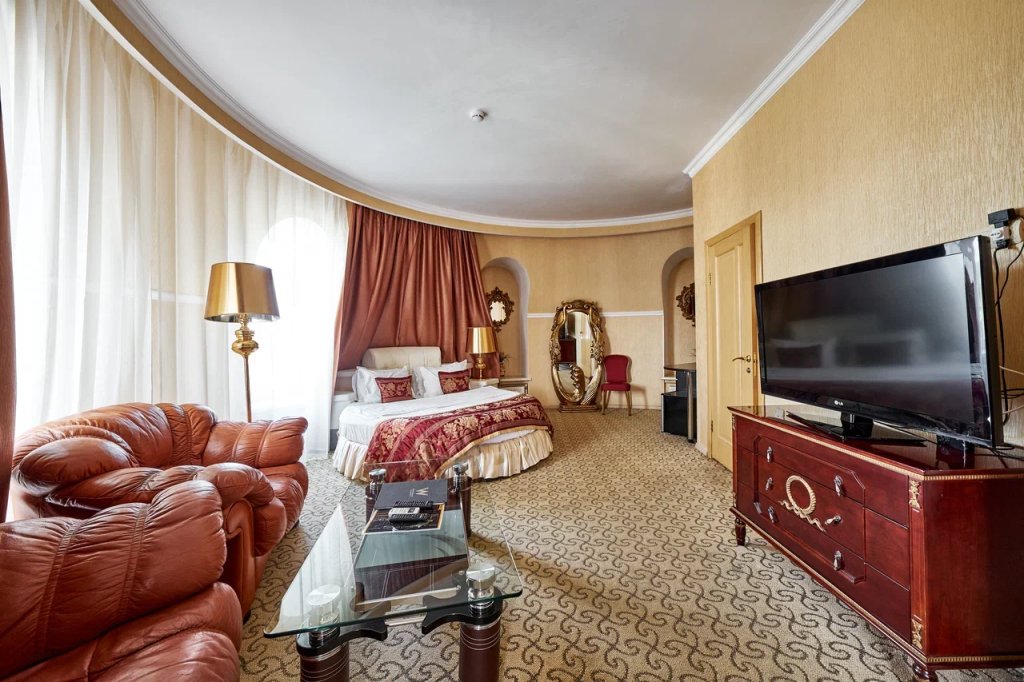 Suite mit Blick Hotel Salut Otel Kartmazovo