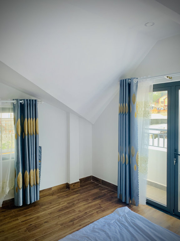 Superior Doppel Zimmer mit Balkon Family Homestay Dalat Casa