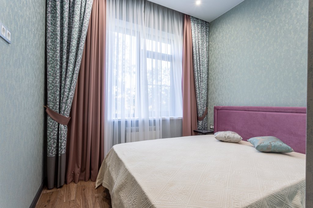 Supérieure chambre Uluchshennyye v ZHK Metropol Apartments