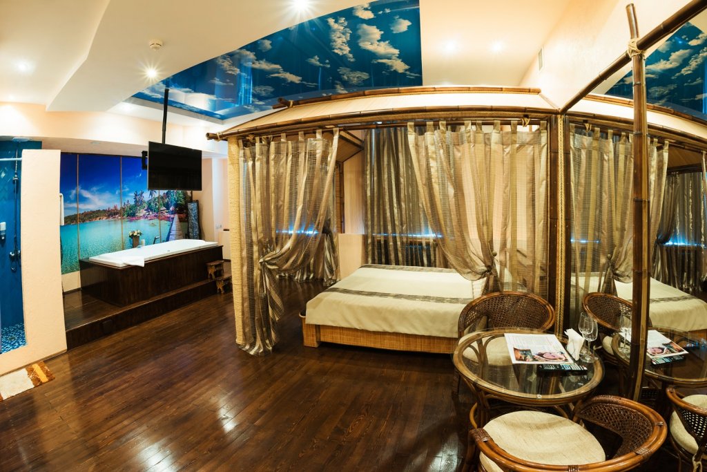 Двухместный люкс Luxury Bounty с видом на город Отель Планета Спа