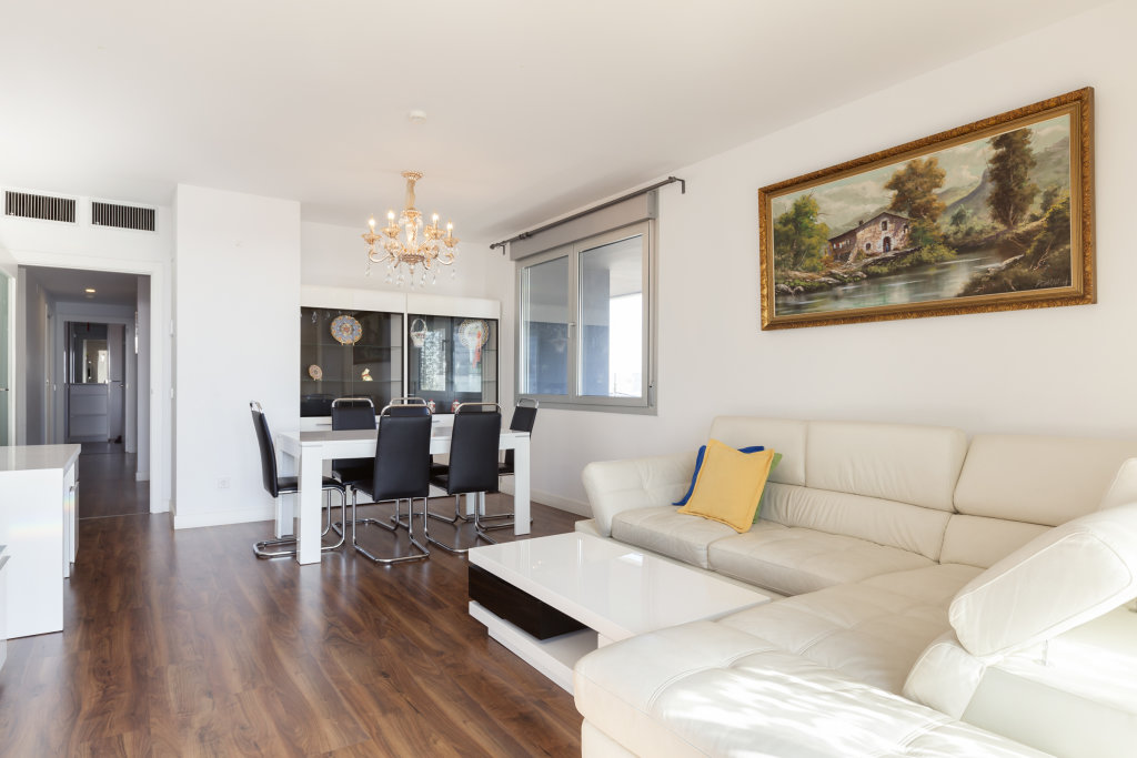 Apartment 3 Zimmer mit Balkon und mit Blick Akira Flats Fira Gran Via Apartments