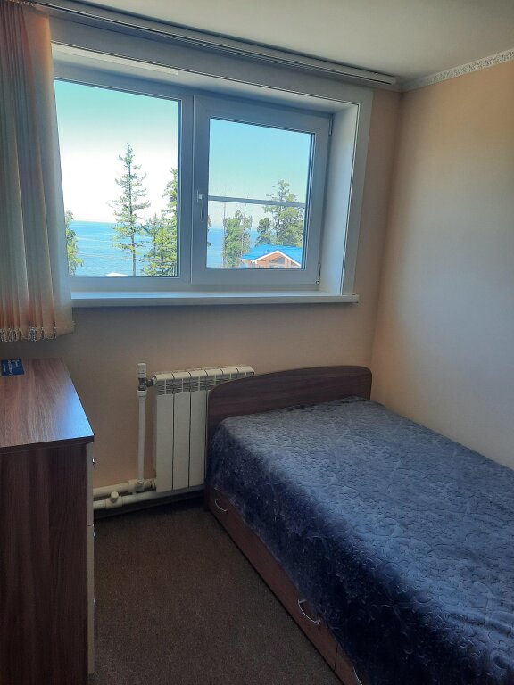 Habitación doble Clásica con vista al lago Baykal Peko Guest House