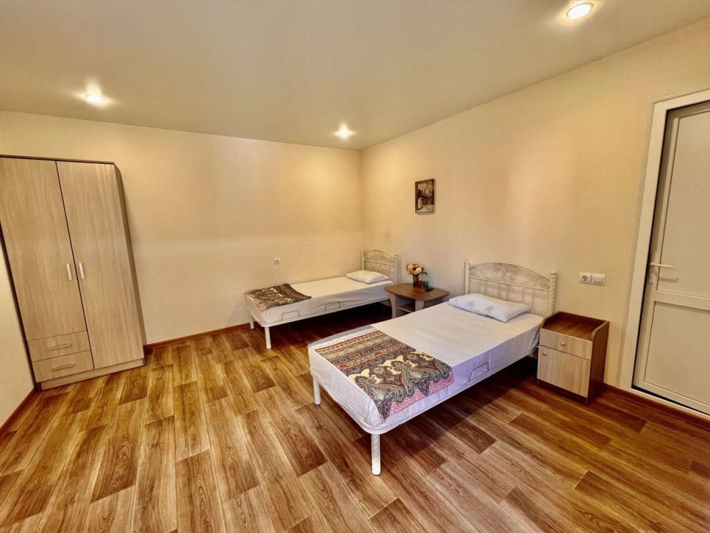 Komfort Dreier Zimmer mit Bergblick Leon Guest House