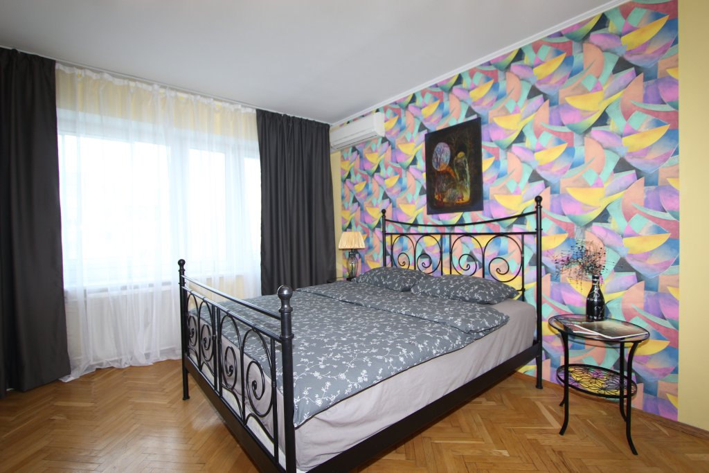 Apartment Kvartira Svobodna Lesnaya Apartments