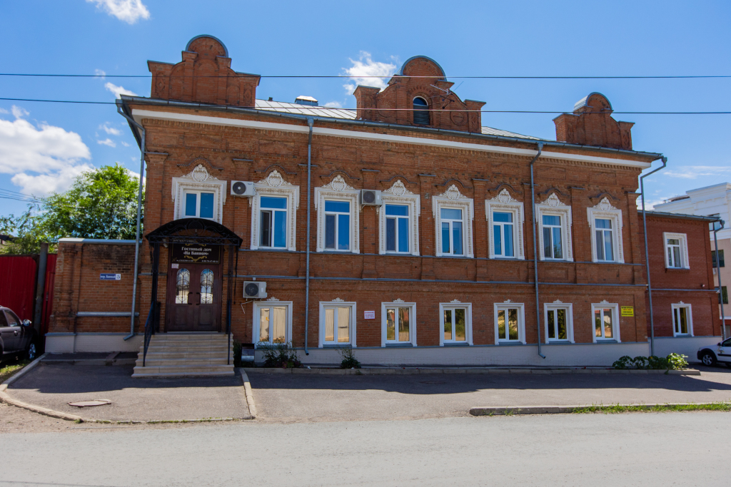 Пер оренбургский 2. Переулок банный Оренбург. Переулок банный 1 Оренбург. Переулок банный 3 Оренбург. Гостиница Нива Оренбург.