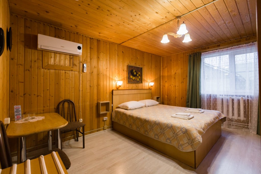 Economy №24 Double room Guest House Ipat'yevskaya Sloboda