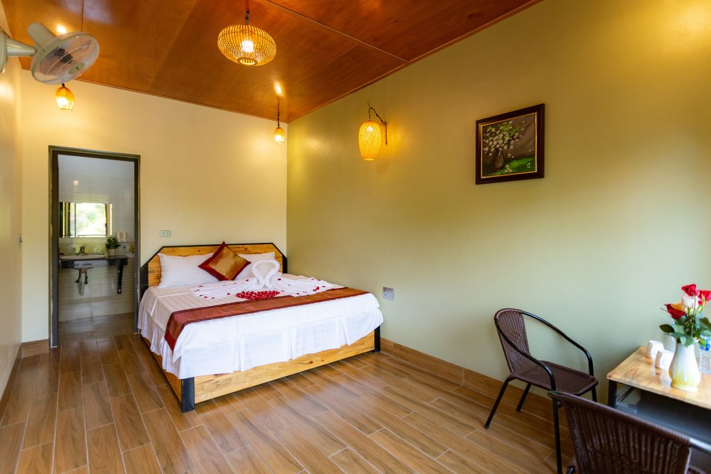 Superior Double room with balcony and with view Ninh Binh Valle Montana Homestay