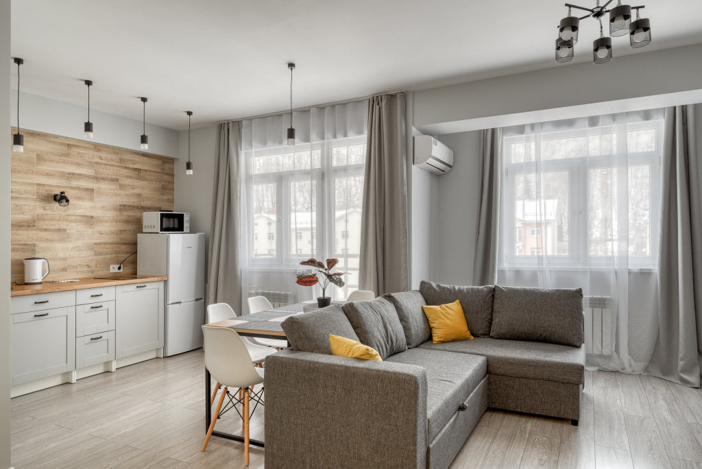 Standard chambre S Otdelnoj Spalnei vblizi Podemnika Apartments