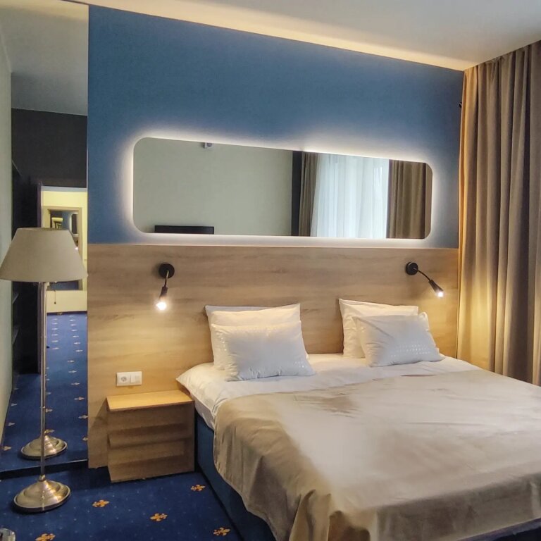 Doppel Suite 2 Schlafzimmer mit Blick Dobrolyubov Hotel