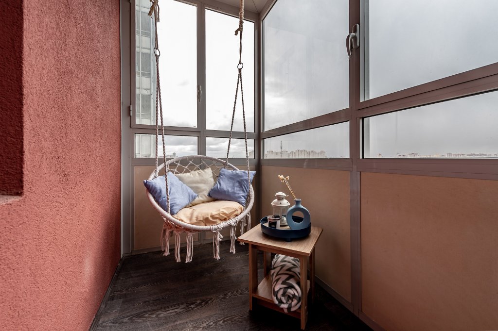 Студия с балконом и с красивым видом из окна Апартаменты ApartMe Ладожская