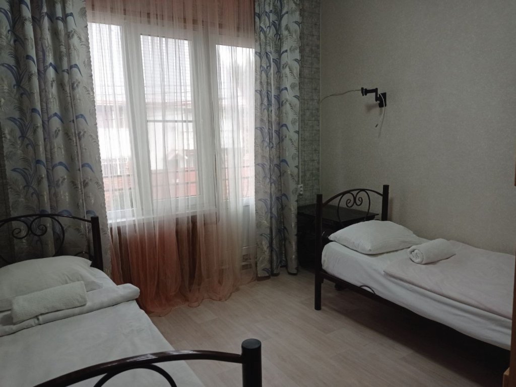 Economy Doppel Zimmer mit Balkon und am Strand Pribrezhny Guest house