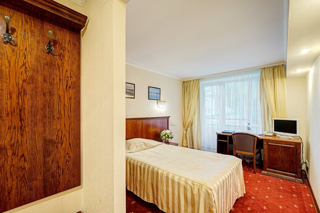 Standard simple chambre avec balcon Tver Hotel