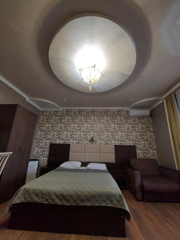 Standard quadruple chambre avec balcon Hotel Motsart Holl
