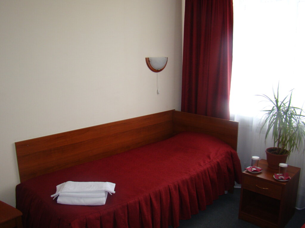 Кровать в общем номере Отель Авантаж