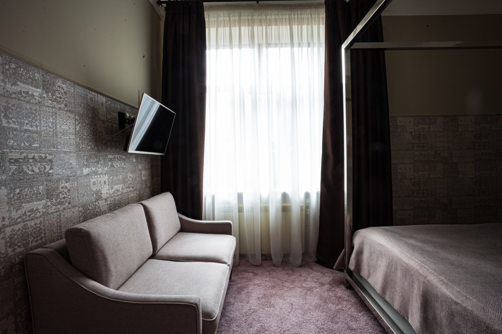 Люкс Premium с 2 комнатами с балконом и с красивым видом из окна Отель Домбай Пэлас