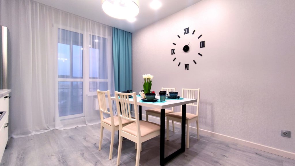 Apartamento Confort 2 dormitorios con balcón y con vista a la ciudad Baltika Tikhookeanskaya 129 Apartments
