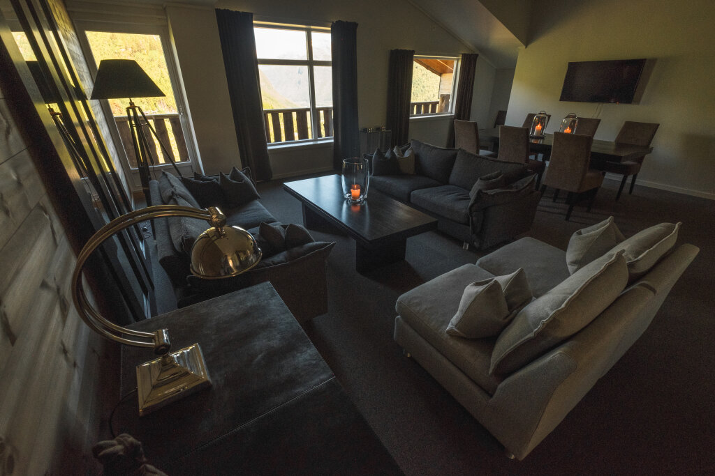 Presidential Suite with balcony and with view Blåtind Boutique Hotel