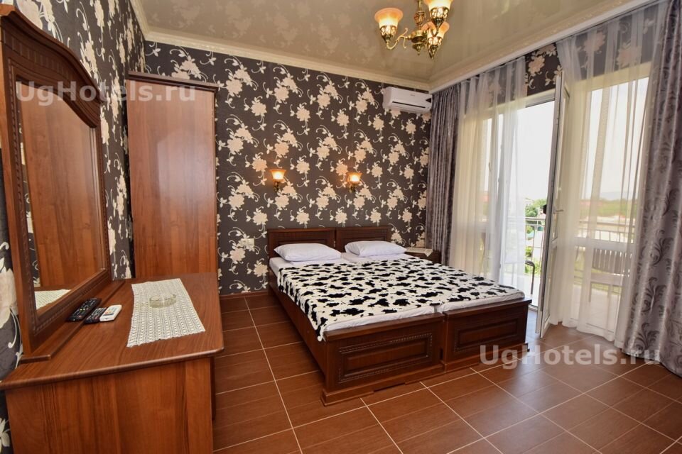 Classique double chambre avec balcon Di-Mariya Guest House