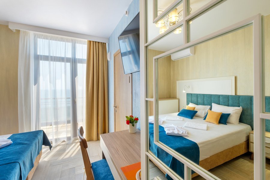 Люкс с 2 комнатами с видом на море На Черноморской