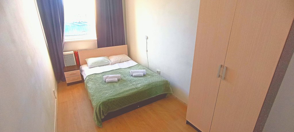 Economy Double room with view 2step Na Marata Guest House