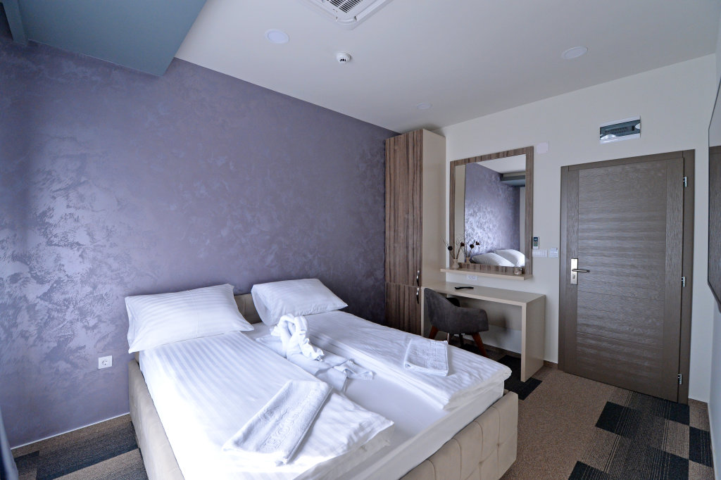 Standard Familie Zimmer mit Balkon Hotel River