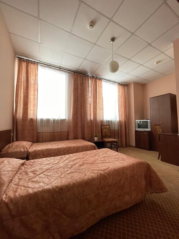 Кровать в общем номере Отель HOTEL OH SOVIET