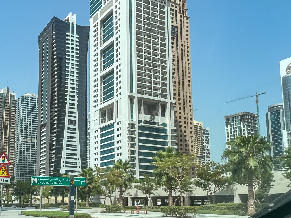 Apartamento Cosmos Living 1 BR Suite Near Dubai Marina Apartments