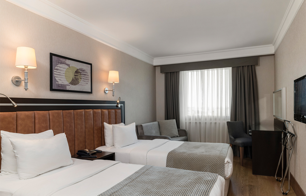 Holiday Inn Стамбул. Holiday Inn old City Istanbul. Отель Istanbul Holiday Hotel. Holiday Inn Istanbul old City номера. Отели в стамбуле рядом с аэропортом