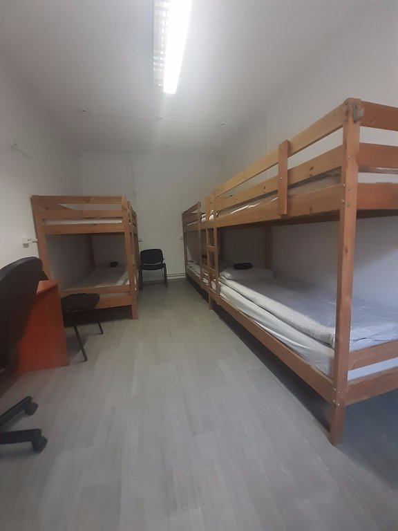 Кровать в общем номере (мужской номер) Хостел Радуга