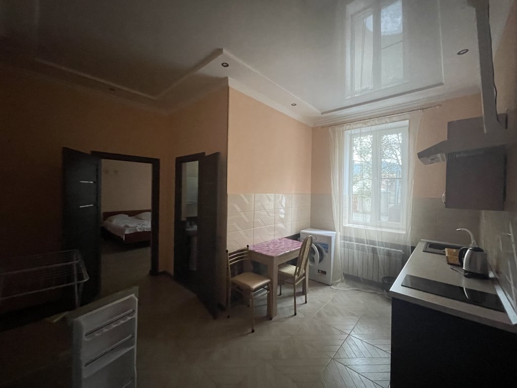 Doppel Suite Guest House Zhemchuzhina on Mira 156a