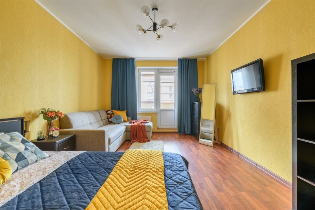 1 Bedroom Apartment with balcony Apartamenty Domotelli Posutochno