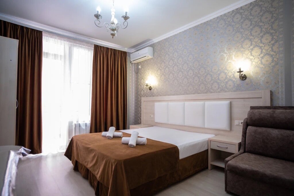 Comfort Triple room with balcony and with view Гостевой дом "MoreLeto"