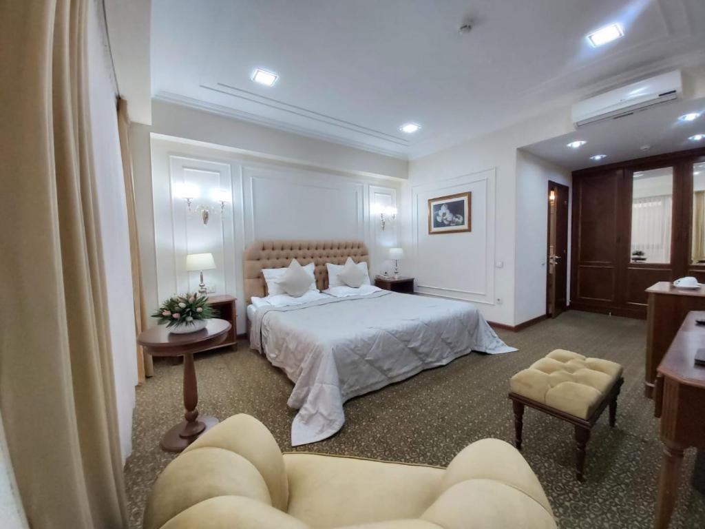 Двухместный номер Deluxe Отель The Plaza Almaty
