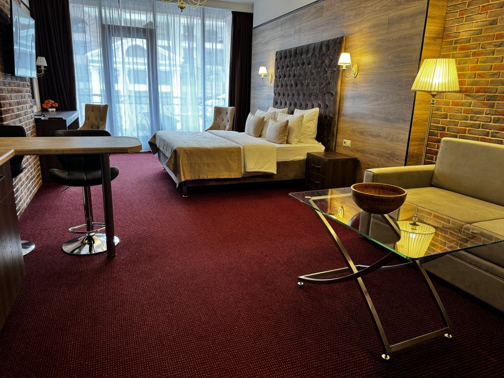 1 Bedroom Quadruple Family Suite with balcony VERTEX SPA hotel