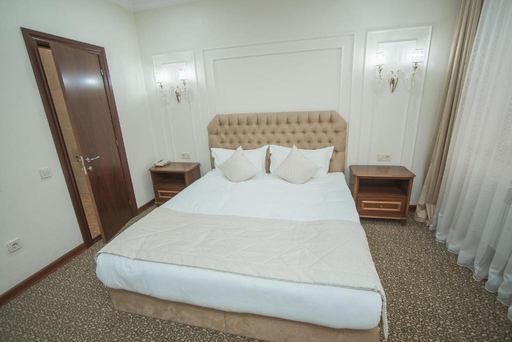 Двухместный номер Standard Отель The Plaza Almaty