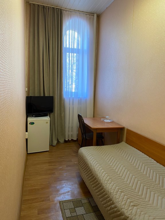 Standard Einzel Zimmer mit Stadtblick Uyut-Tsentr Mini-Hotel