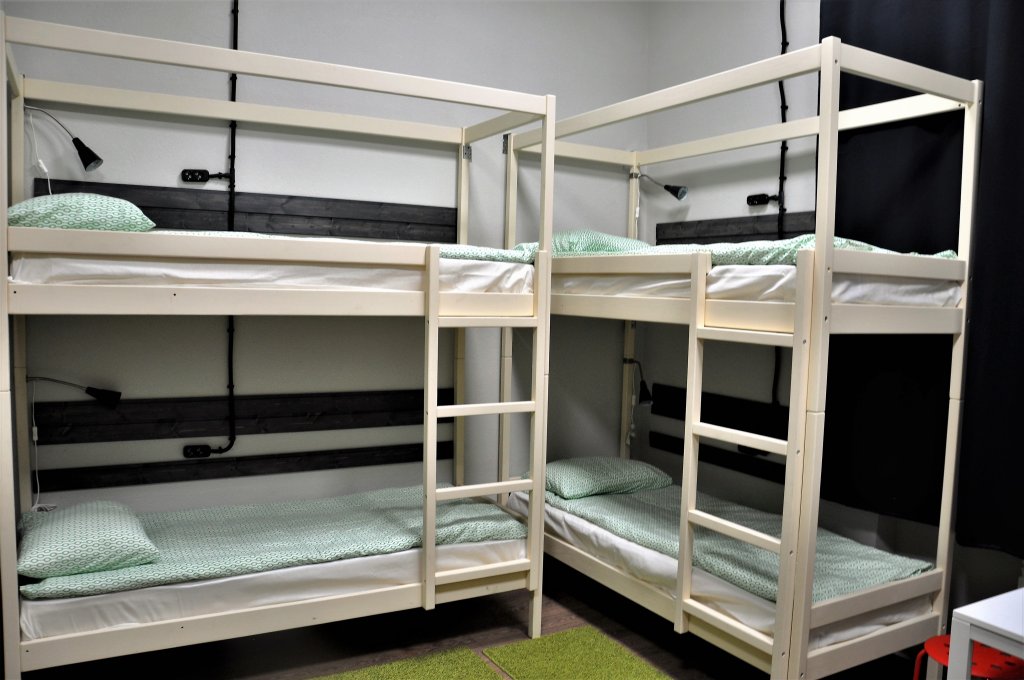 Кровать в общем номере Good Night rooms & hostel