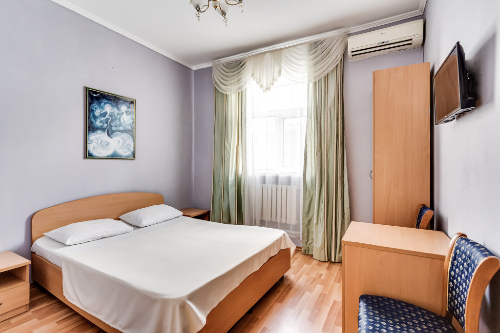 Standard Double room Grieg Hotel